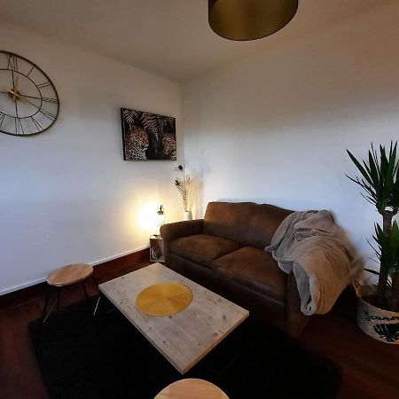 Bel Appartement Idealement Situe & Petite Vue Mer Cancale Exterior foto